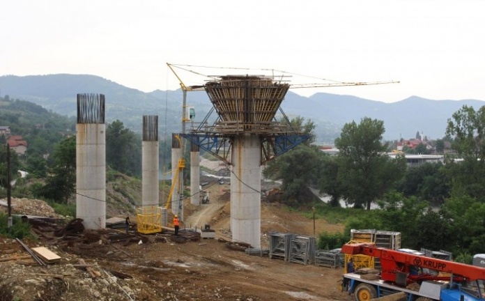 Teška nesreća na gradilištu kod Zenice, povrijeđena tri radnika