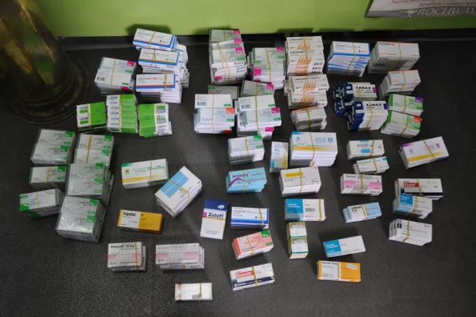 U apotekama EUROPHARM i jedne osobe u Zenici pronađeno 37.420 KM i 9.210 tableta