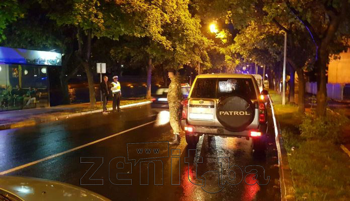 FOTO: Policijska racija u Ultri i Randersu u Zenici