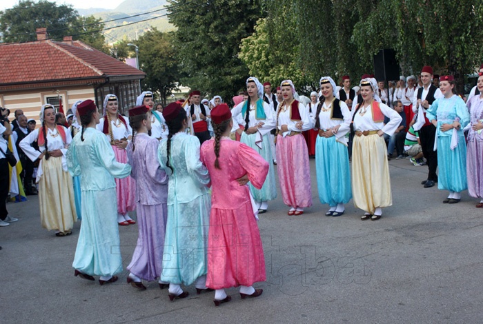FOTO: Prva noć festivala folklora u Zenici “Ljeto u gradu”
