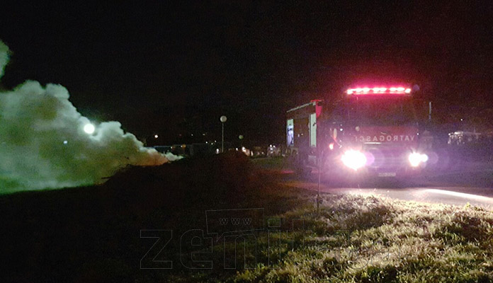 FOTO: Požar u zeničkom naselju Babina Rijeka, zapalilo se sijeno