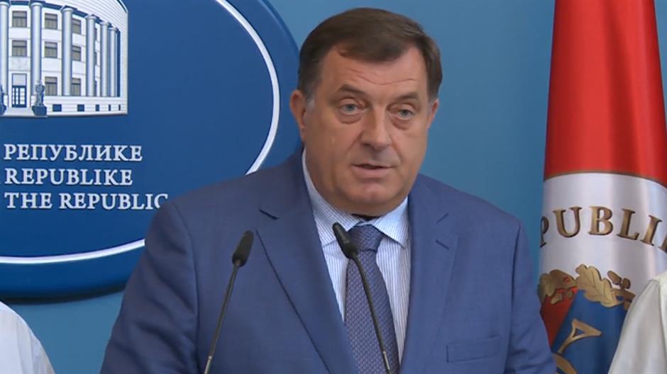 Dodik u parlamentu o pravu na otcjepljenje RS-a