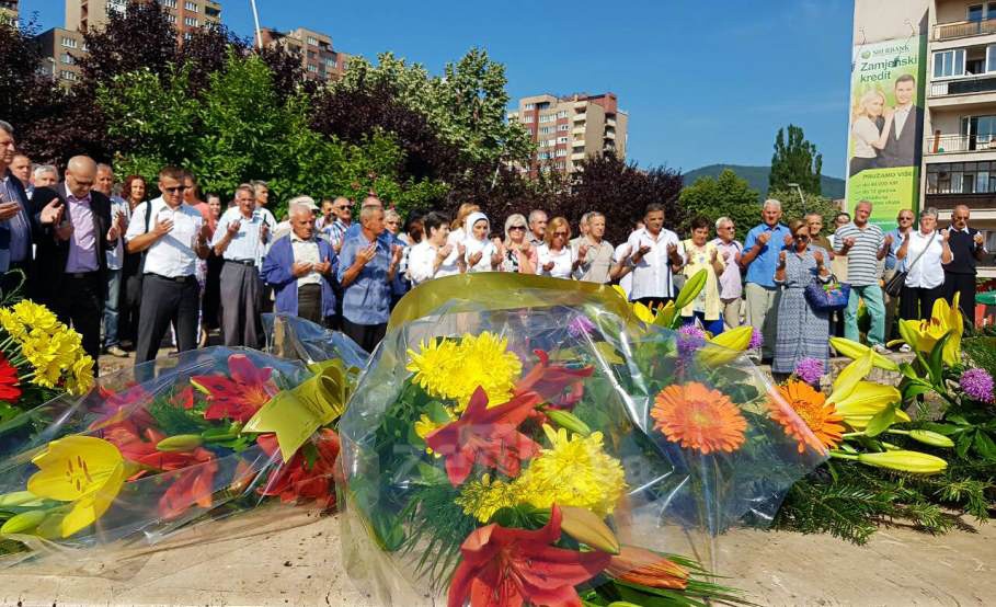 VIDEO+FOTO: U centru Zenice obilježen Dan šehida