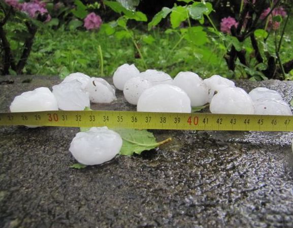 Olujno nevrijeme u Sloveniji, jak grad pogodio Velenje i okolicu