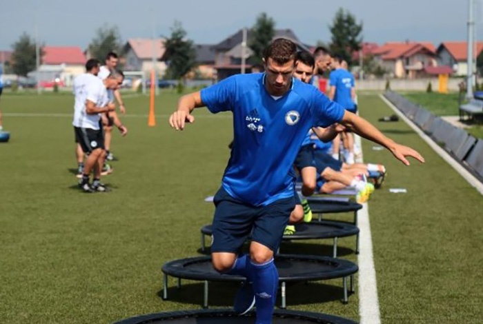 Nogometni reprezentativci BiH obavili drugi trening na Butmiru