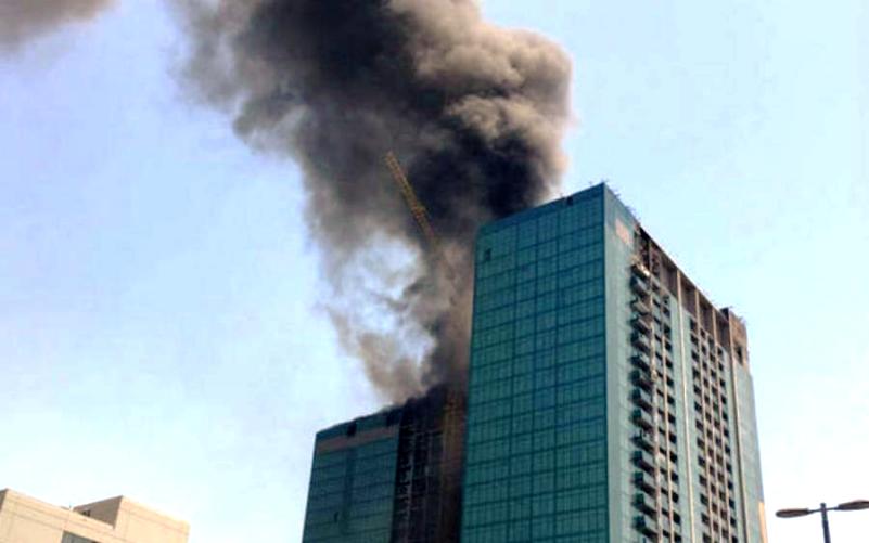 Gorio neboder u Abu Dhabiju, 13 povrijeđenih