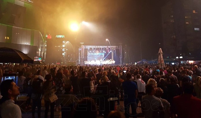 FOTO: U centru Zenice održan predizborni skup Snage Centra