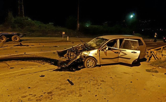 FOTO: Saobraćajna nesreća kod Zenice, poginule tri osobe