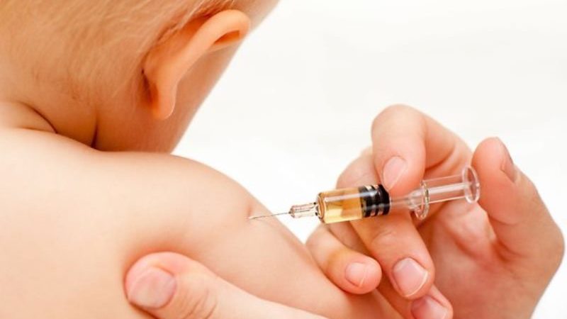 Velika Britanija u borbi protiv širenja lažnih informacija o vakcinama