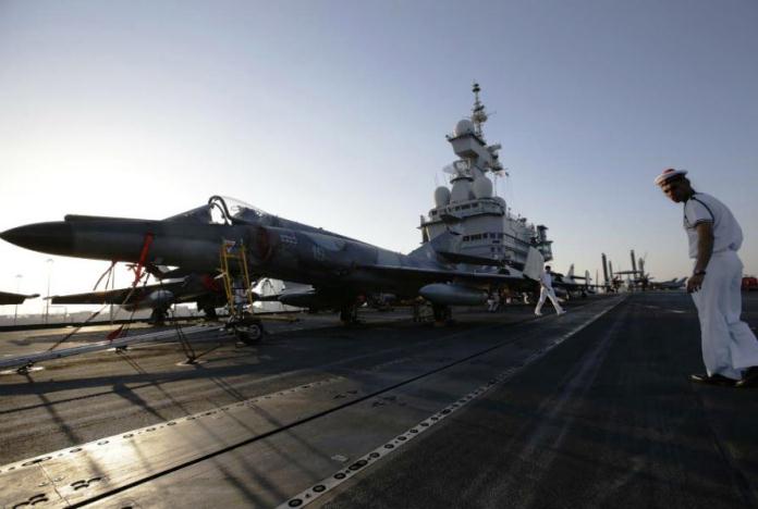 Francuska počela zračne udare na položaje ISIL-a
