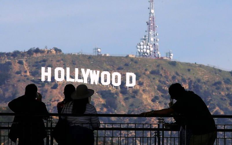 Veliki štrajk pisaca koji bi mogao srušiti Hollywood i ukinuti serije i filmove