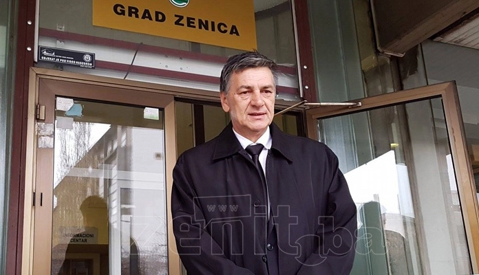 VIDEO+FOTO: Prvi radni dan Fuada Kasumovića na poziciji gradonačelnika Zenice