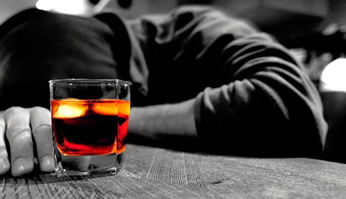Bivši savjetnik britanske vlade: “Alkohol je najštetniji od svih droga”