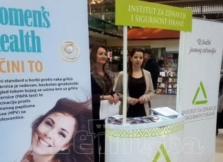 FOTO: Zdravstveno promotivni štand u TC Džananović o karcinomu grlića maternice