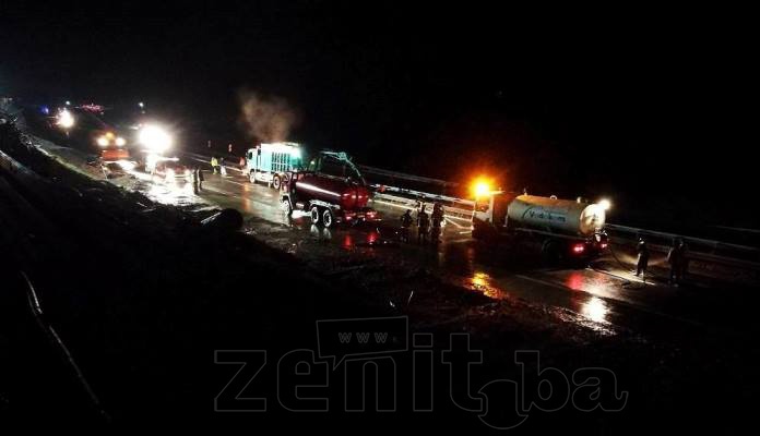 Saobraćajna nesreća na autoputu kod Zenice, zaustavljen saobraćaj