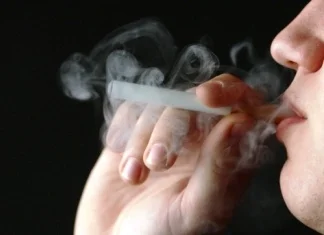 Blizu 60% školske djece kupuju cigare na kioscima, 81% njih nikada nisu odbijeni u prodavnici