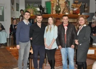 INPUT-ovci obradovali štičenice u JU “Dom za stara lica” Zenica povodom 8. marta