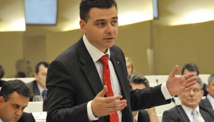 Magazinović