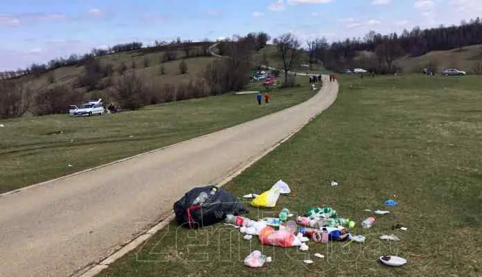 FOTO: Smetovi nakon i ovog vikenda izgledaju kao deponija smeća
