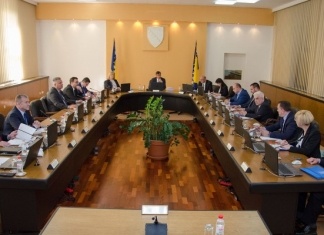 Vlada FBiH danas odlučuje o uvezivanju radnog staža radnicima Borca i Željezare