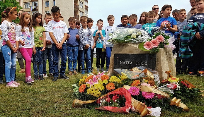 FOTO: Obilježeno 25 godina od smrti Matee Jurić, prve civilne žrtve rata u Zenici