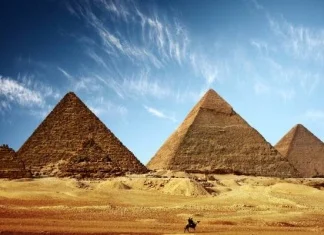 Egipatska ministrica poručila Musku da piramide nisu izgradili vanzemaljci