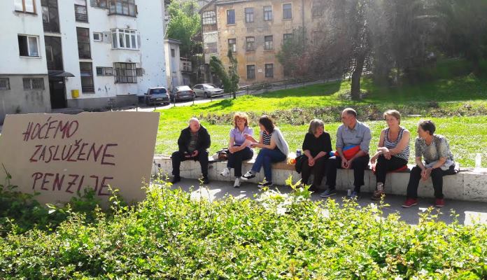 Pet radnica Borca i sinoć spavale ispred Vlade FBiH u Sarajevu