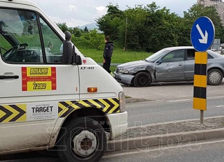 FOTO: Saobraćajna na kružnom kod Radakova