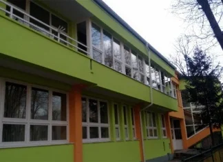 Vijeće roditelja i direktori predškolskih ustanova traže povlačenje odluke o zabrani rada vrtića u ZDK (AUDIO)