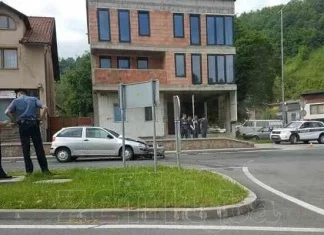 FOTO: U sudaru dva automobila na GGM-u povrijeđena jedna osoba