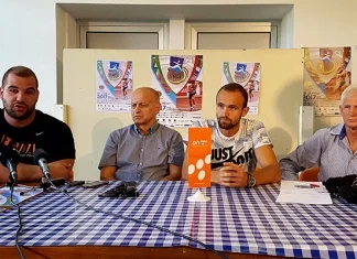 Sve spremno za današnji miting u Zenici (VIDEO)