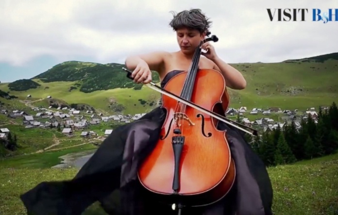 Kako zvuči himna BiH na Prokoškom jezeru, na 1637 metara nadmorske visine (VIDEO)
