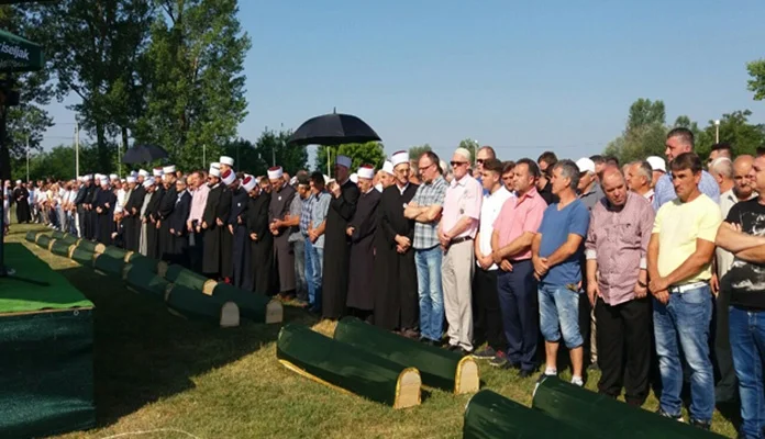 U Prijedoru obavljena kolektivna dženaza za 23 prijedorske ratne žrtve