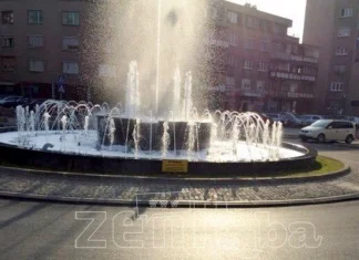 Nepoznati počinioci ubacili deterdžent u fontanu nakon čega je zaustavljen njen rad