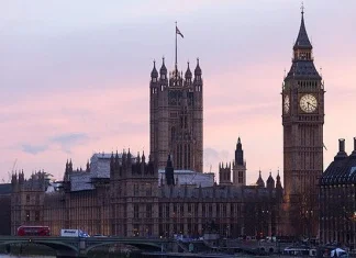 Vanredno u Britaniji: Ugašena svjetla ili svijetla budućnost