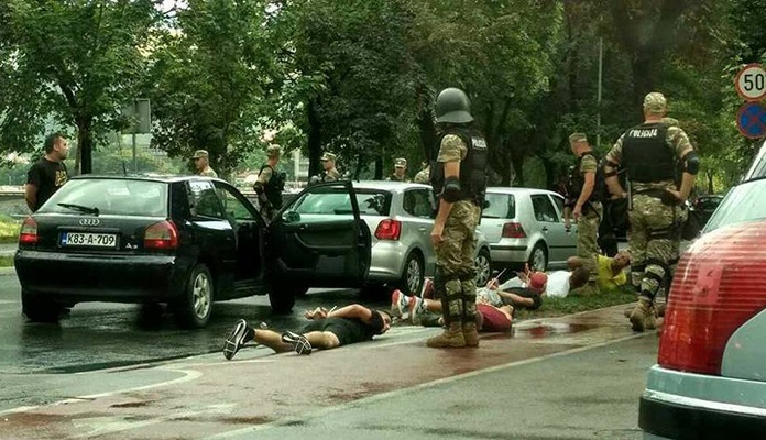 Horde zla ogorčene na policiju u Zenici: Svezane su nas šutali nogama i psovali “sarajevsku majku”