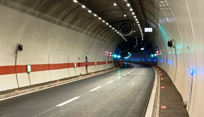 Saobraćajna nesreća u tunelu na autoputu ko Zenice