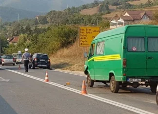 Saobraćajna na M-17 kod Zenice, jedna osoba prevezena u Kantonalnu bolnicu Zenica