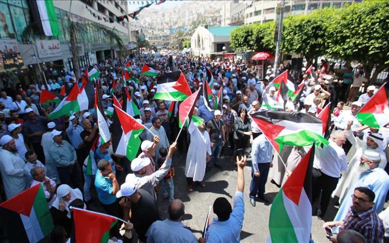 Palestinci proslavljaju izraelsko odustajanje od poduzetih mjera u kompleksu Al-Akse