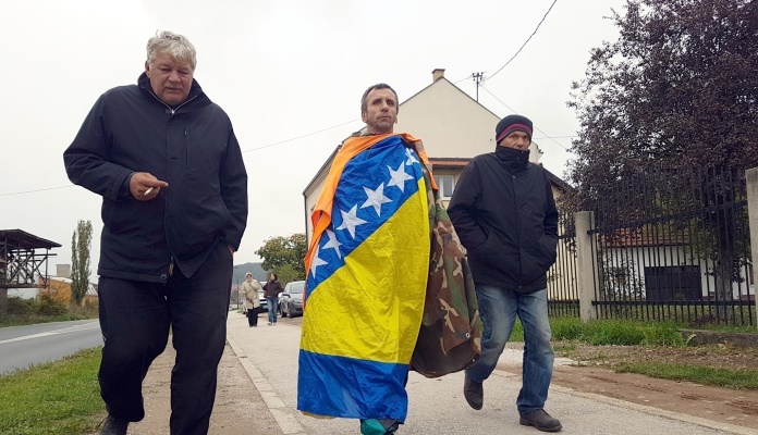 Radnici Vitezita nakon 76 kilometara pješačenja stigli pred zgradu Vlade FBiH