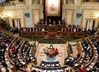 Vlada Španije od danas počinje suspendovati autonomiju Katalonije