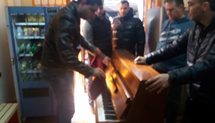 Anonimni Zeničanin donirao Osnovnoj muzičkoj školi u Zenici klavire