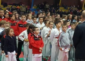 Novih 11 medalja za zenički karate klub Internacional