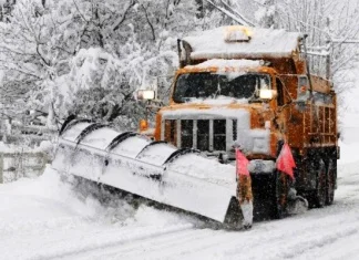 Snijeg iznenadio Slovence, problemi u saobraćaju