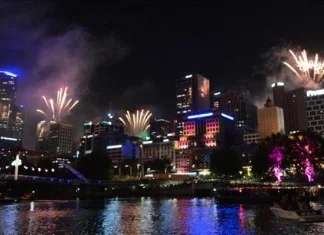 Australija uz 20 tona vatrometa ušla u 2018. godinu