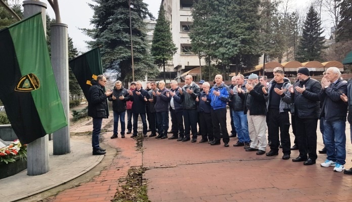 Zenički rudari održali proteste: Za smrt našeg kolege kriva je država, a Novalić nas laže