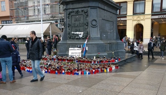 Građani Zagreba pokidali plakat s likom Slobodana Praljka