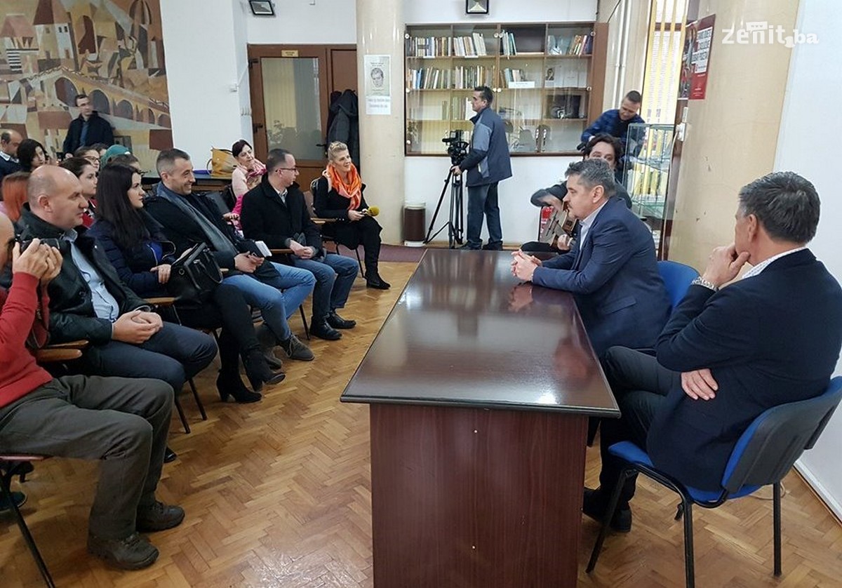 Obilježene 64 godine postojanja i rada Opće biblioteke u Zenici (FOTO)