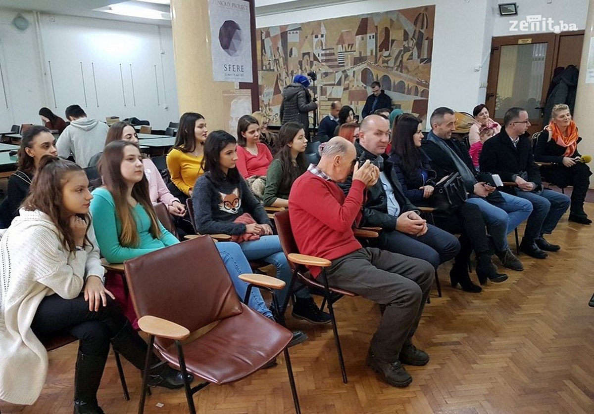 Obilježene 64 godine postojanja i rada Opće biblioteke u Zenici (FOTO)