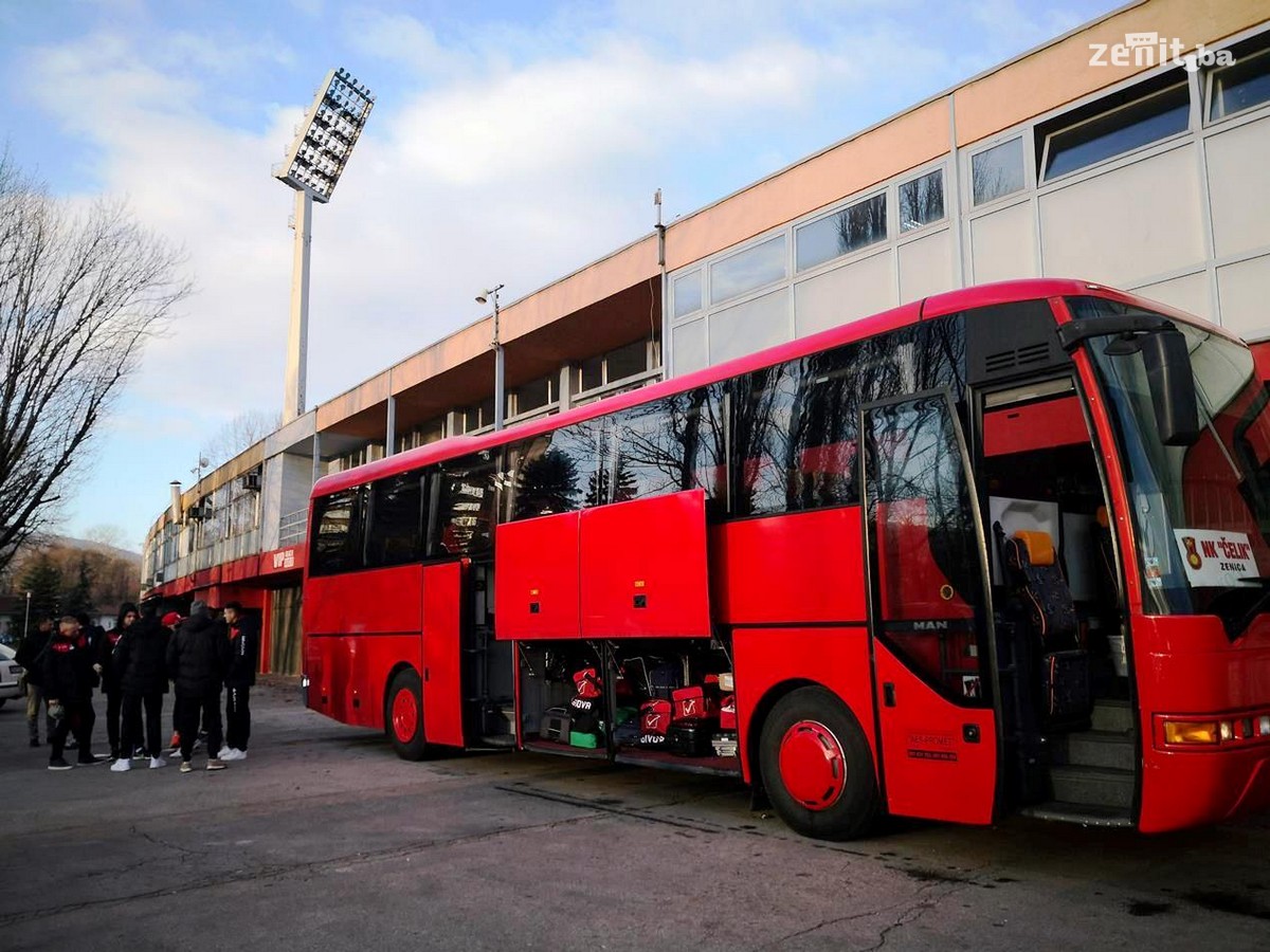 Nogometaši Čelika otišli na pripreme u Antaliju (FOTO)